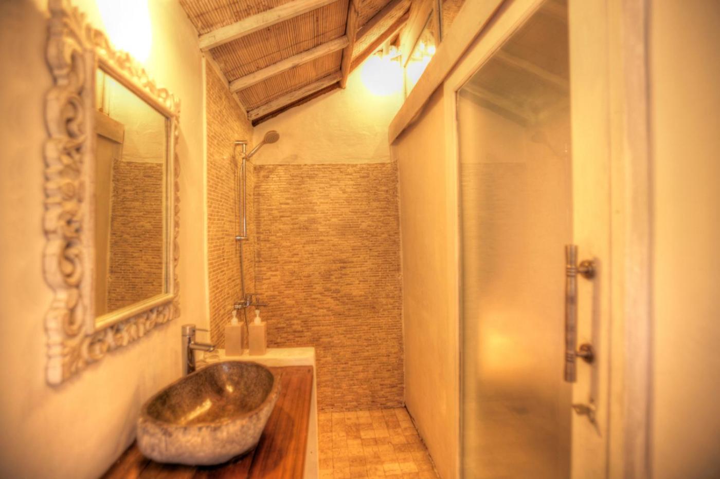 Les Villas Ottalia Yoga & Diving, Gili Meno Exterior photo