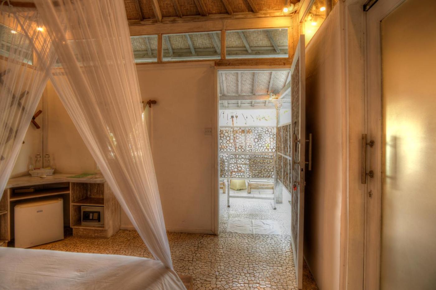 Les Villas Ottalia Yoga & Diving, Gili Meno Exterior photo