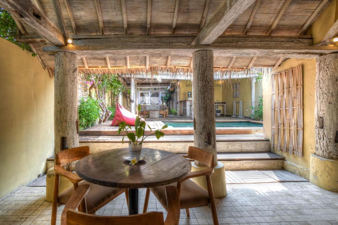 Les Villas Ottalia Yoga & Diving, Gili Meno Exterior photo